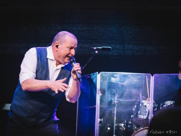 True Collins The music of Phil Collins mit Kay Scheffel Musik-Dinner-Show Heidelberger Schloss Martin Scharff